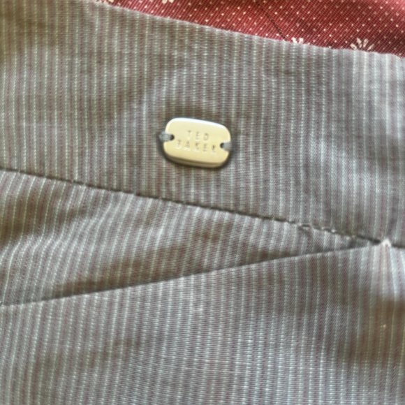 Ted Baker Cotton Pinstriped Cropped Pants - Ted Size 2 - NWOT - Picture 1 of 6